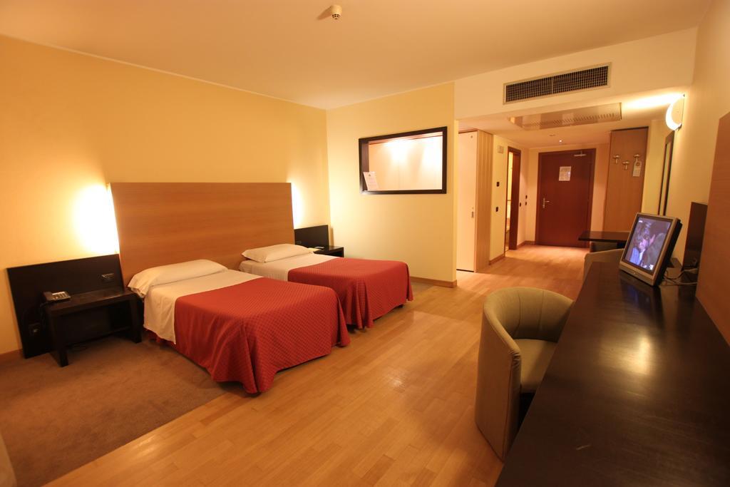 Golf Hotel Milano Opera Værelse billede