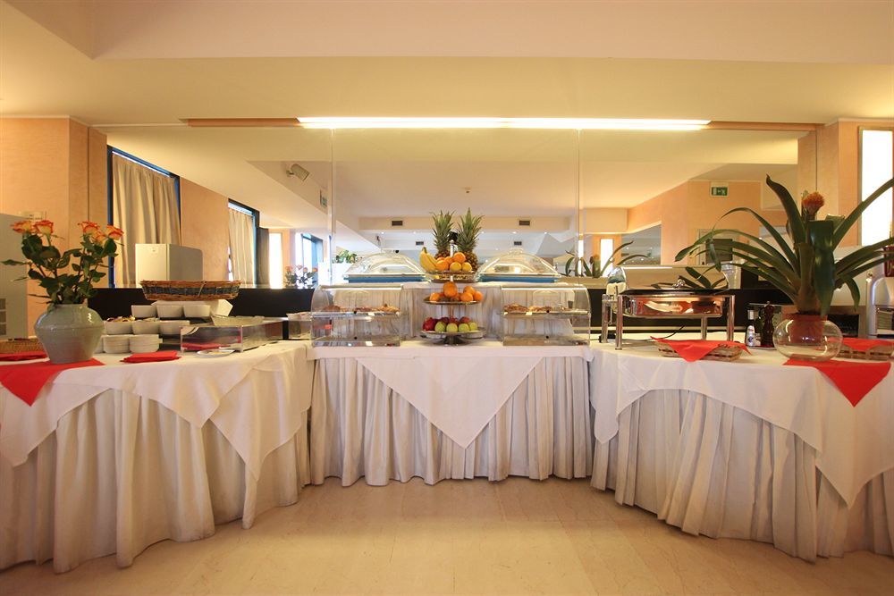 Golf Hotel Milano Opera Eksteriør billede