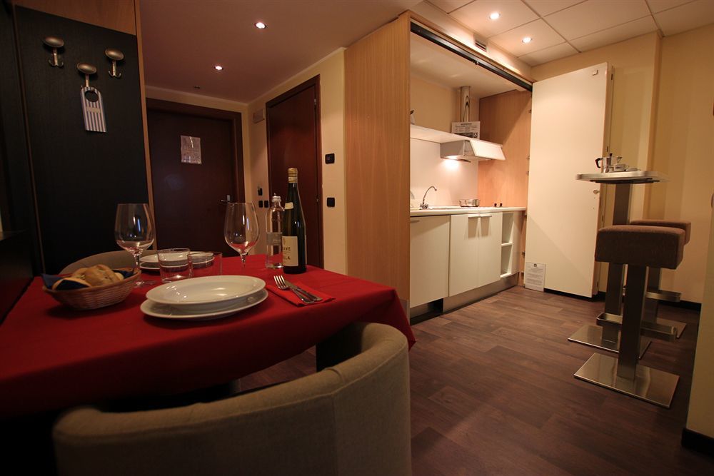 Golf Hotel Milano Opera Eksteriør billede