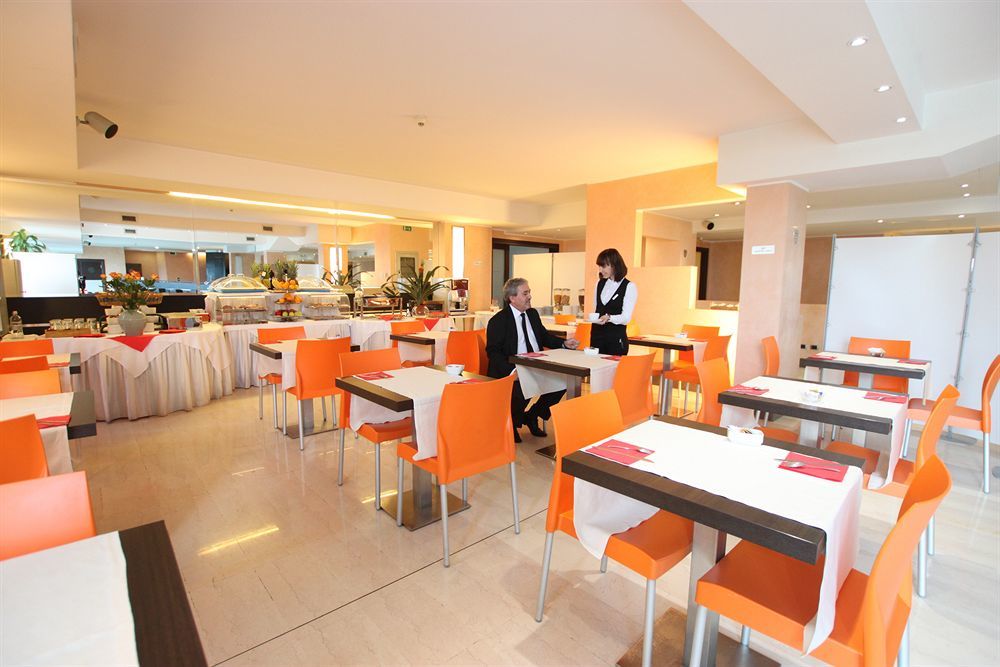 Golf Hotel Milano Opera Eksteriør billede
